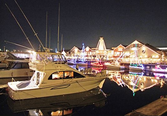 ショッピングセンター　横浜ベイサイドマリーナ（ショッピングセンター）まで1004m