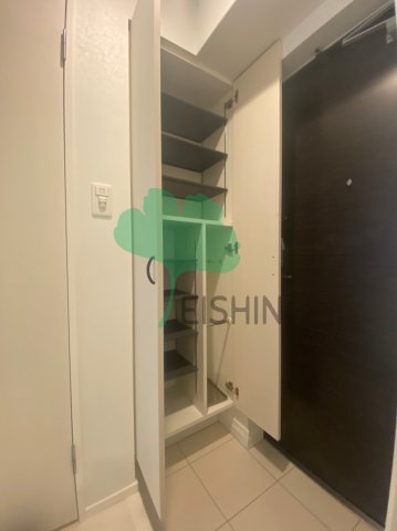 玄関　下駄箱もしっかりついてます！