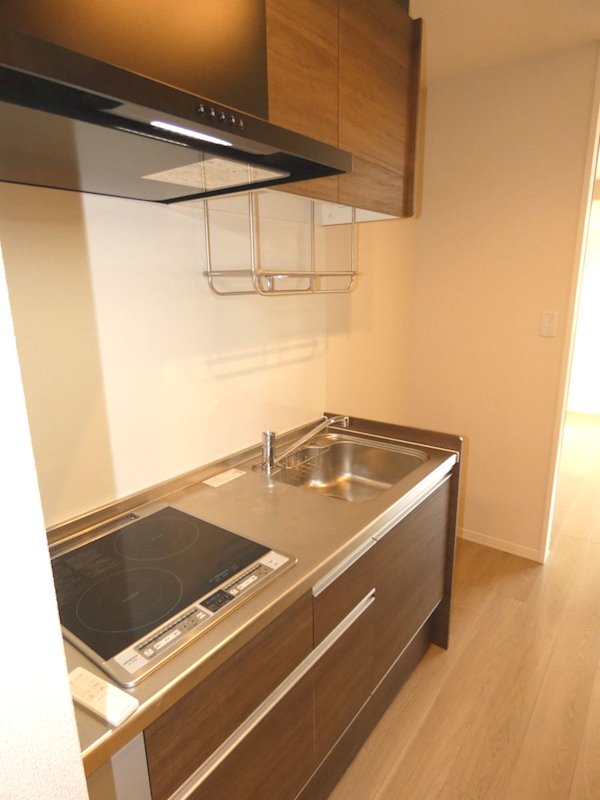 キッチン　※同タイプ別部屋の写真となります。