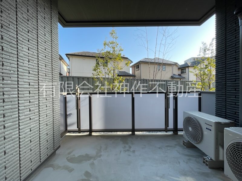 バルコニー　電動シャッター