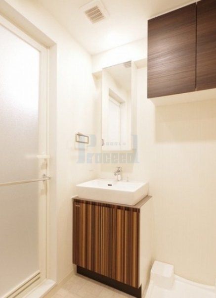 洗面設備　使いやすい独立洗面台☆