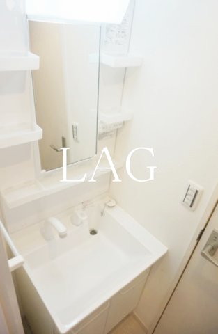 洗面設備　洗面台です。