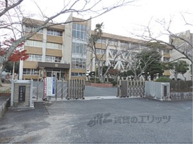 中学校　甲西中学校（中学校）まで850m