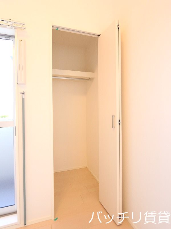 収納　画像は同型タイプの為、現状を優先致します。