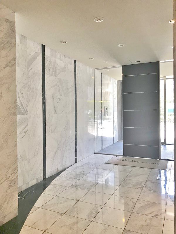 エントランス　ブルックスレジデンス　文京区千駄木3