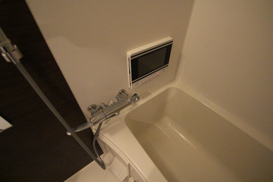 バス・シャワールーム　※別部屋の写真です