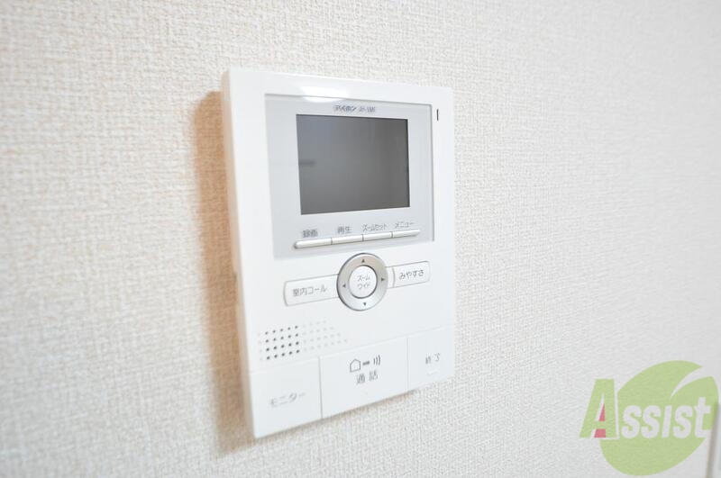 セキュリティ　モニターフォンも完備。お顔が見えるので女性の方も安心ですね。