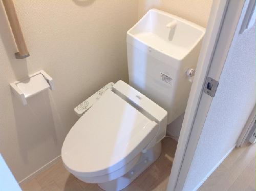 トイレ　実際のお部屋と異なる場合がございます。