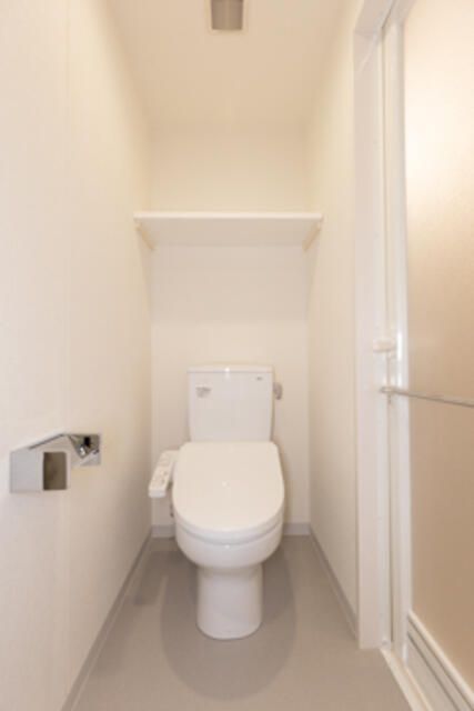 トイレ　写真は同タイプ住居です