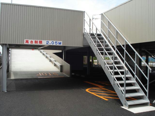 駐車場　駐車場