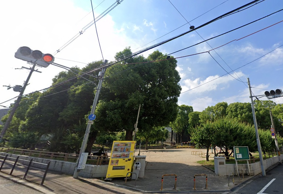 公園　高津公園（公園）まで355m