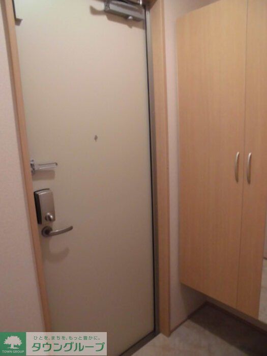 玄関　お問合せはタウンハウジングまで！※現地待合わせ相談可能