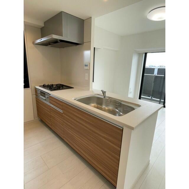 キッチン　※参考写真（同タイプ・別部屋）