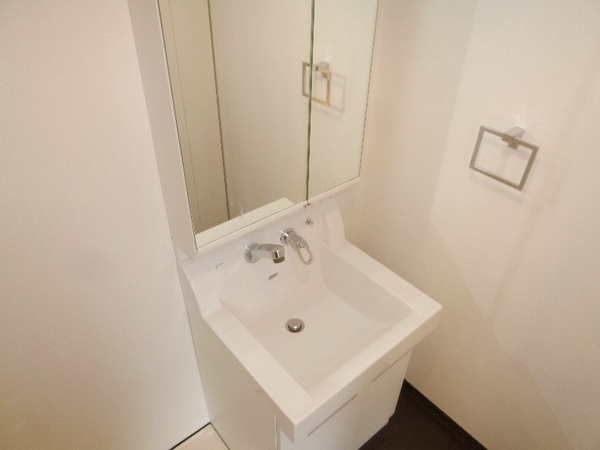 洗面設備　独立洗面化粧台付き☆
