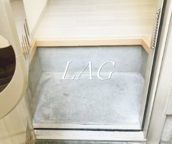 玄関　玄関です。