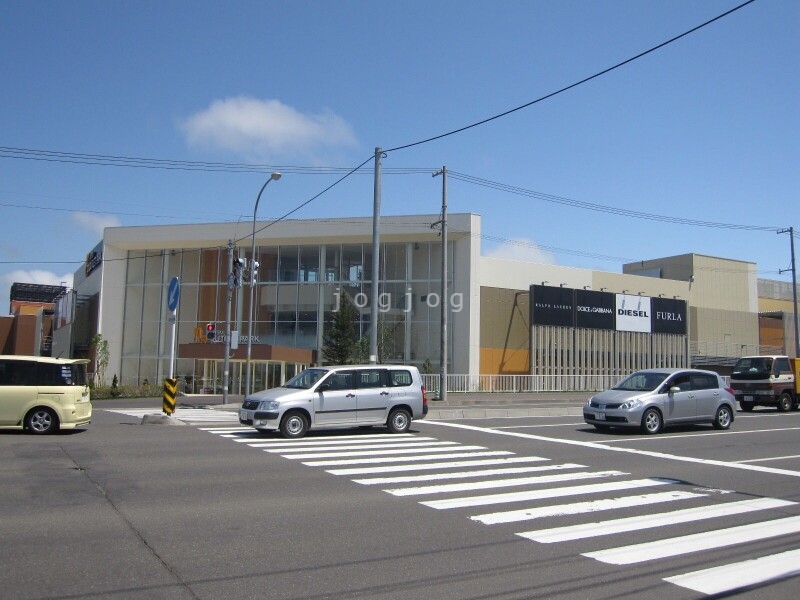 ショッピングセンター　三井アウトレットパーク札幌北広島（ショッピングセンター）まで435m