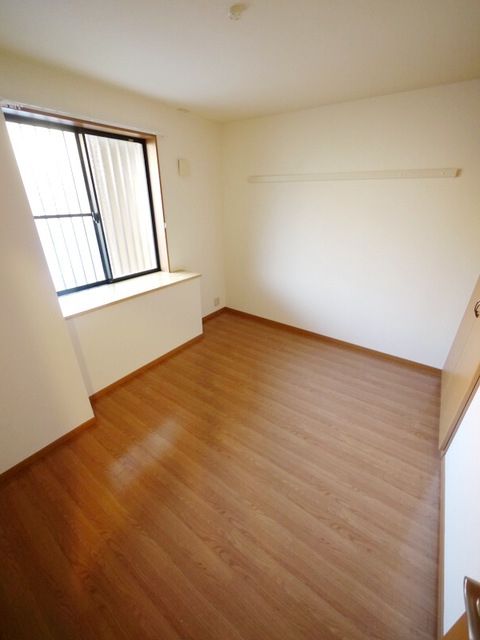 その他部屋・スペース　★５．６帖の洋室★