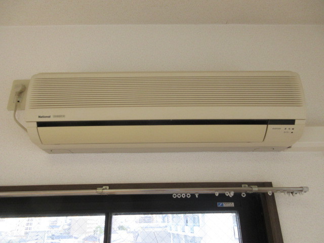 その他　エアコン完備で快適なお部屋です