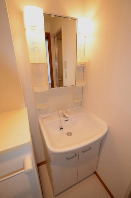 洗面設備　独立洗面化粧台付き☆