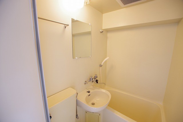 洗面設備　※同タイプのお部屋の画像を使用してます。