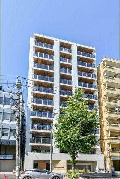 建物外観　オートロック完備