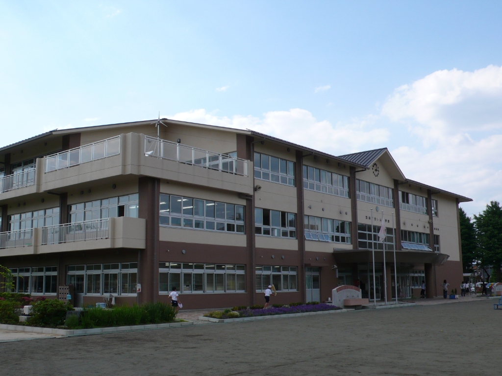 小学校　高崎市立中央小学校（小学校）まで239m