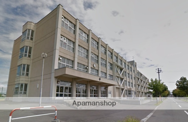 中学校　太平中学校（中学校）まで595m