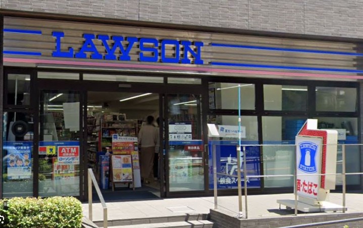 コンビニ　ローソン文京サッカー通り店（コンビニ）まで90m