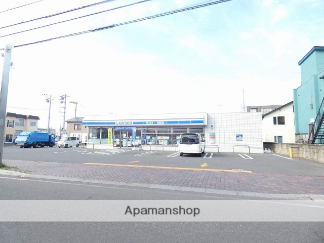 コンビニ　ローソン（コンビニ）まで715m