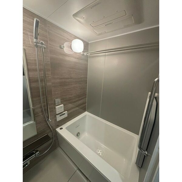 バス・シャワールーム　※別部屋参考写真