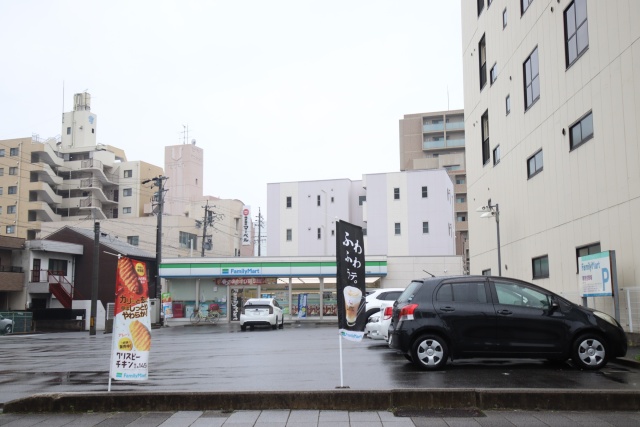 コンビニ　ファミリーマート　松原二丁目店（コンビニ）まで452m