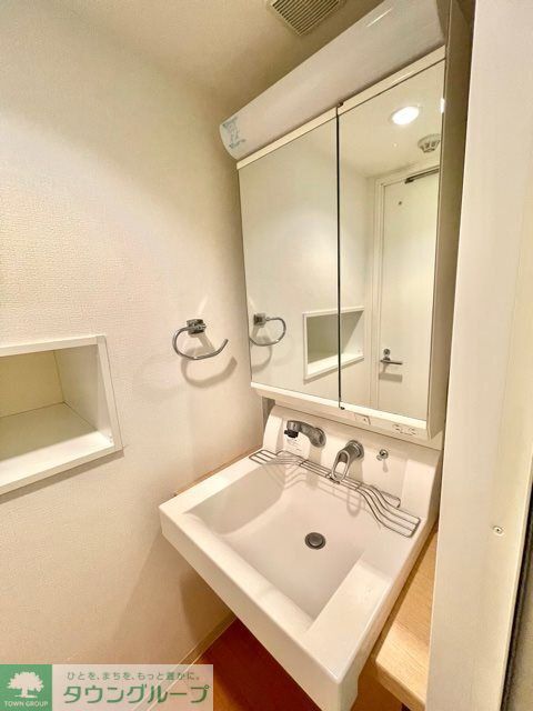 洗面設備　お部屋探しは株式会社　タウンハウジング　までお気軽にお問合…