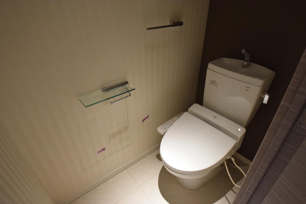 トイレ　シャワー付トイレ