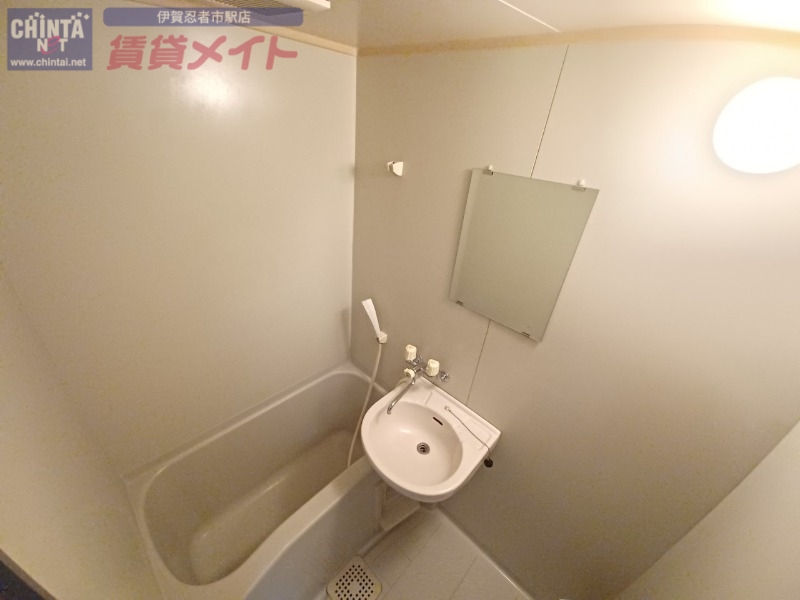 バス・シャワールーム　同型参考写真