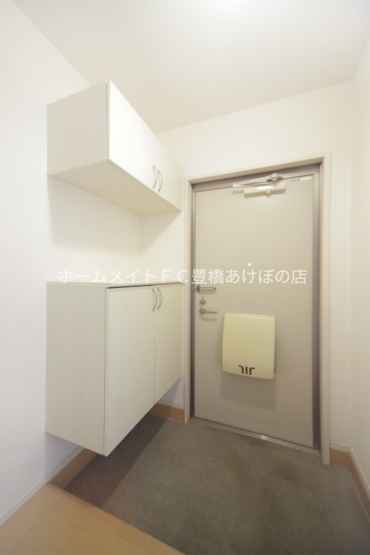 玄関　同型別部屋写真