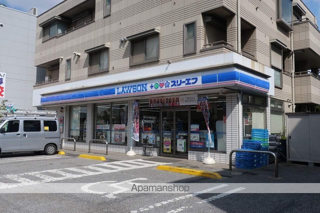 コンビニ　ローソン×スリーエフ（コンビニ）まで591m