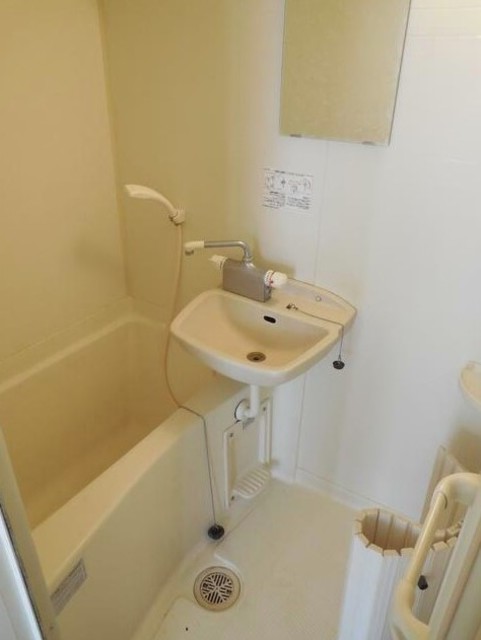 バス・シャワールーム　バスルーム