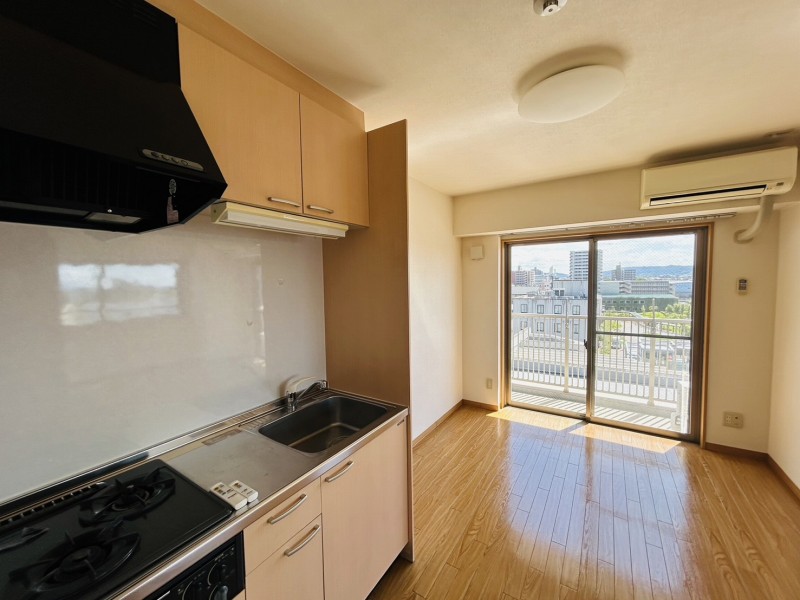 居室・リビング　エアコン2台付き