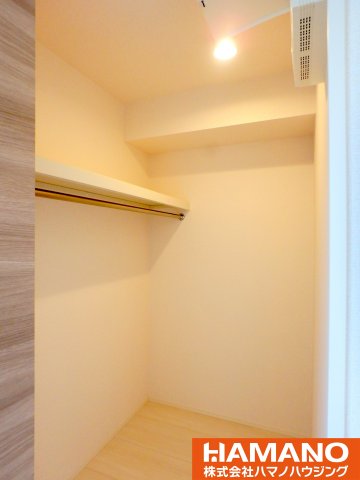 収納　収納スペース豊富です（反転タイプです）