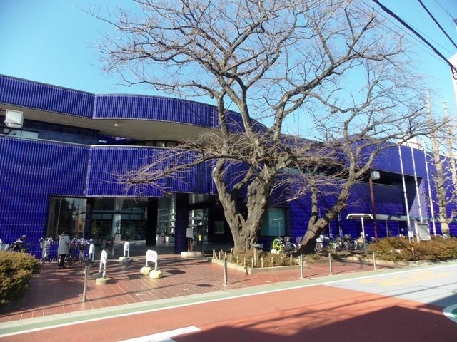 図書館　練馬区立練馬図書館（図書館）まで466m