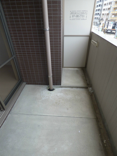 バルコニー　広々バルコニー