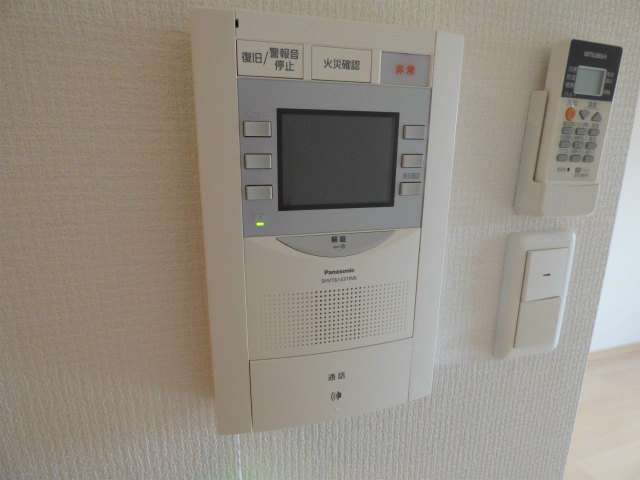 セキュリティ　TVモニターインターホンで安心