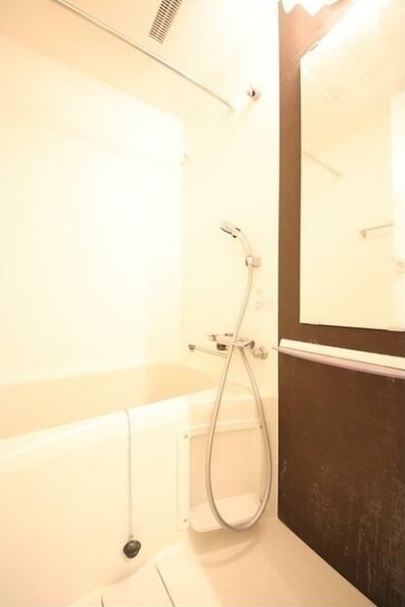 バス・シャワールーム　お風呂です