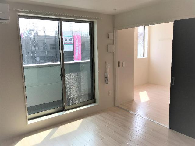 バルコニー　リビング