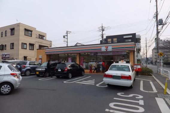 コンビニ　セブンイレブン新松戸ゆりのき通り店（コンビニ）まで476m