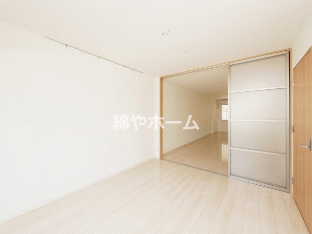 その他部屋・スペース　使い勝手のいい寝室です