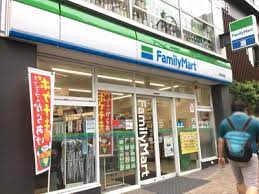 コンビニ　ファミリーマート 神楽坂店（コンビニ）まで282m