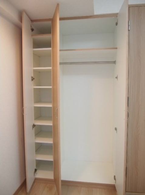 収納　同施工会社参考写真