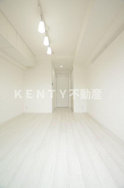 その他部屋・スペース　開放的な寝室です