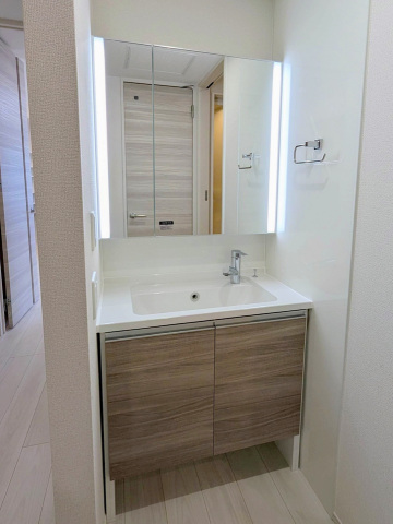 洗面設備　大型洗面化粧台